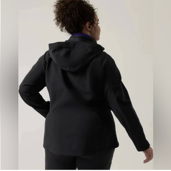 NWT-Athleta Black Glacier Softshell Jacket, Size 3X - Picture 2 of 6